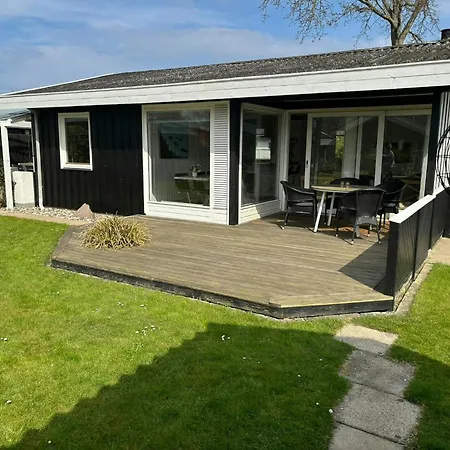 Charming Just 450 M From The Water * Otterup