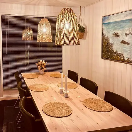 Charming Just 450 M From The Water Ferienhaus *