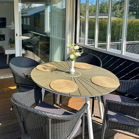 Charming Just 450 M From The Water *