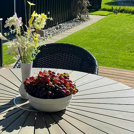 Charming Just 450 M From The Water Ferienhaus *